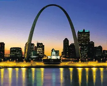 St Louis Arch at sundown Missouri: Online Loans